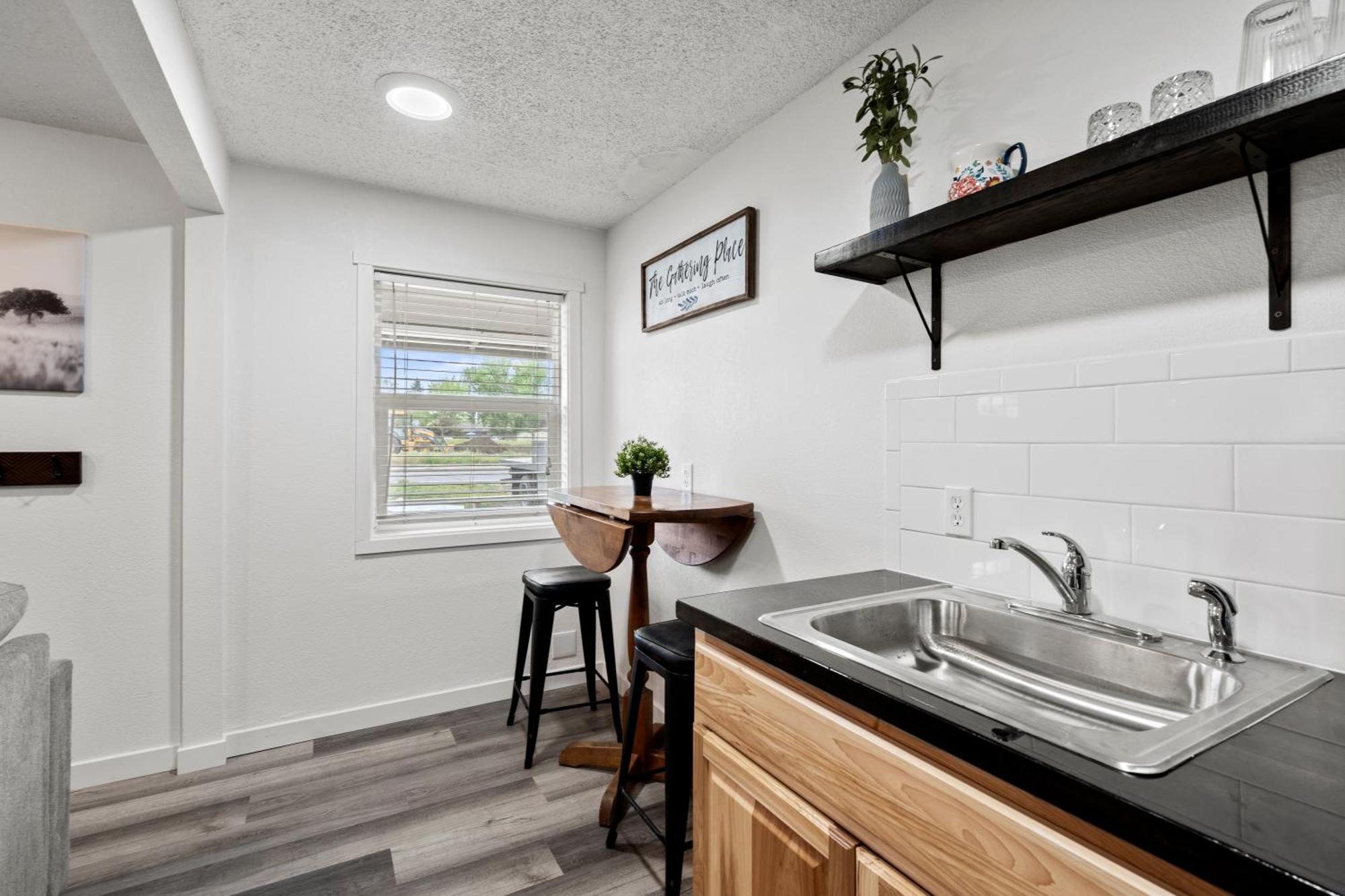 Peach Street Super Suite Medford Eksteriør billede