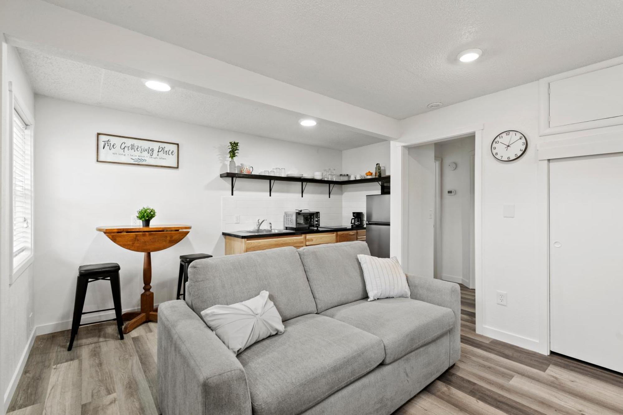 Peach Street Super Suite Medford Eksteriør billede