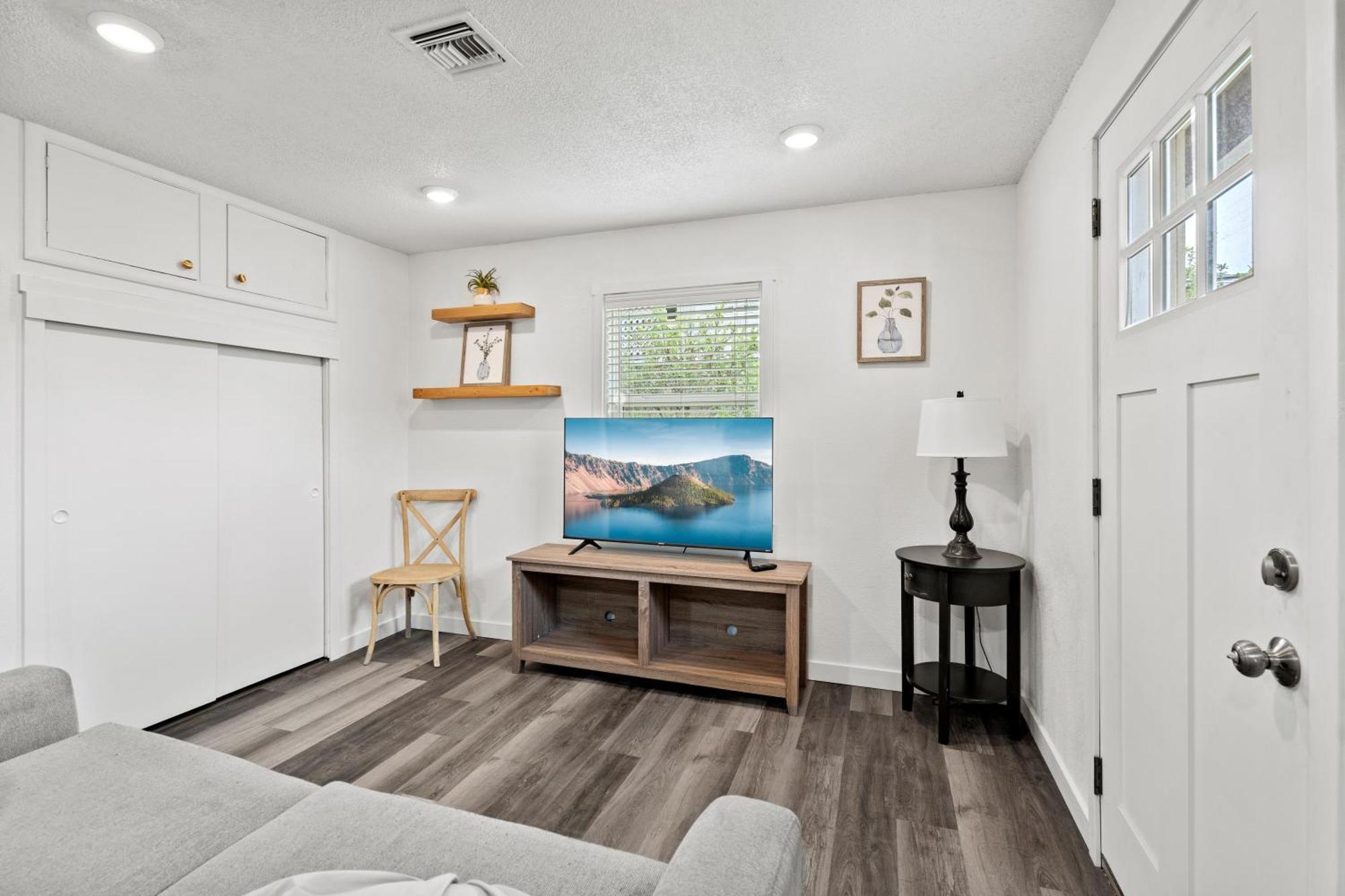 Peach Street Super Suite Medford Eksteriør billede